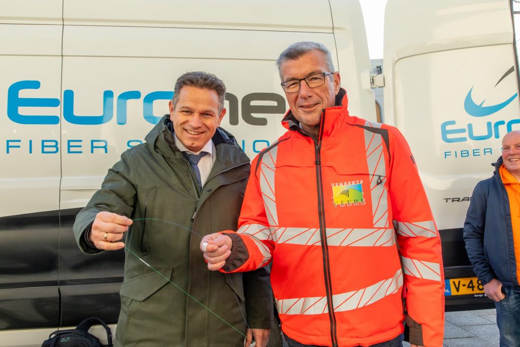 Eerste glasvezel voor Veere